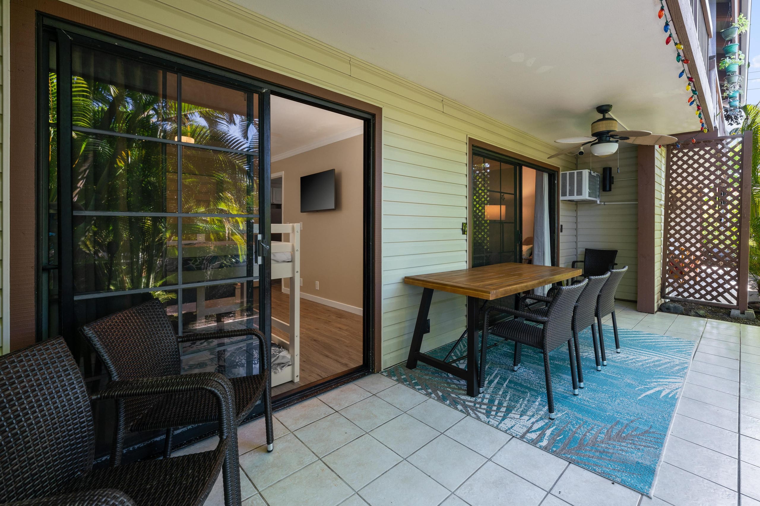 Condo in Kailua-Kona · ★4.85 · 2 bedrooms · 2 beds · 2 shared baths - Image 19