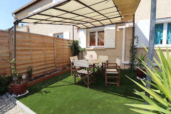 Christine Et Son Équipe managed Airbnb listing 1