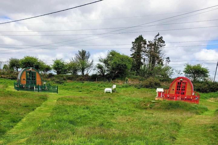 Glamping Pod In St Austell, Sleeps 2 With Spa Pool - Cornwall