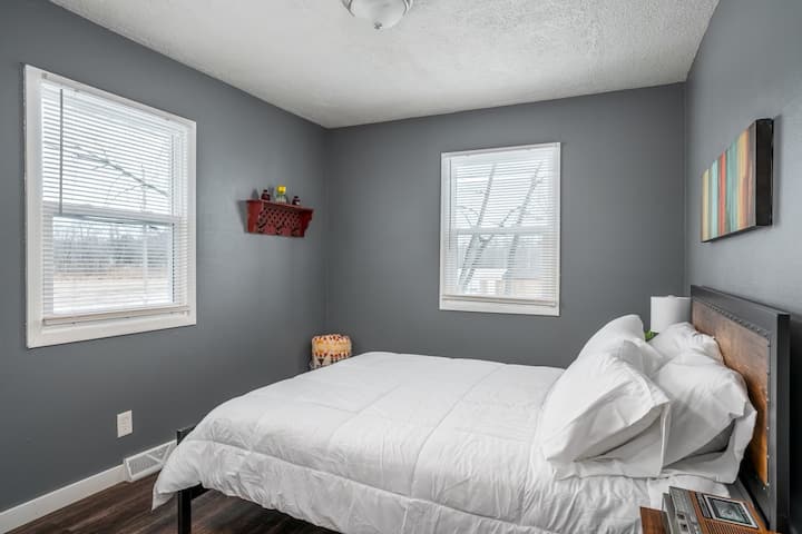 غرفة النوم الرئيسية 