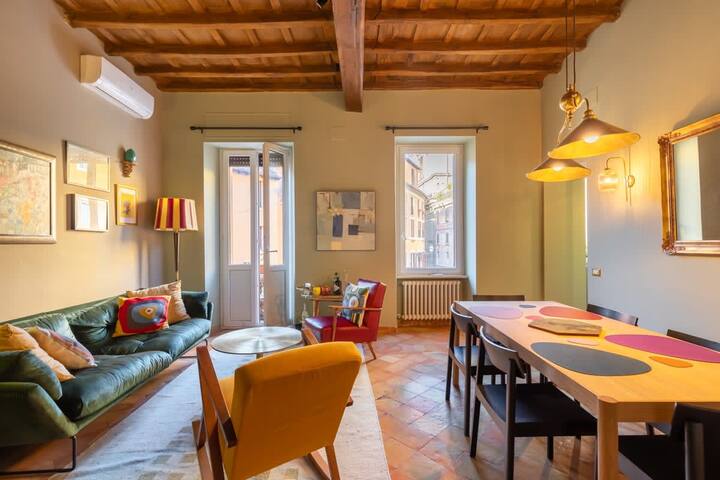 Campo De’ Fiori Stylish Apartment by Romeloft gallery image 5