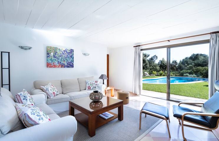 Finca can Llamas gallery image 3