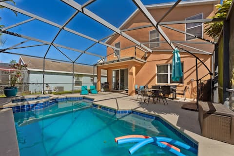 4 BR Heated Pool Home + Game Room + Sleeps 12!