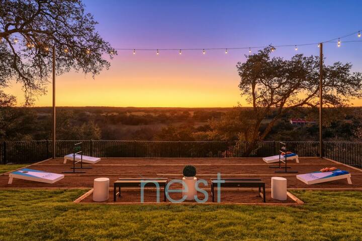 *New* Views | Pool | Hot Tub | Pool Table | Fire Pit | 16 Queen Beds gallery image 4