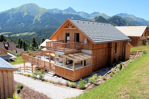 Premium Chalet # 18 with Sauna & Whirlpool