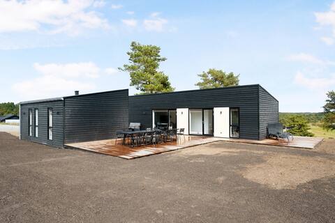 Awesome home in Ebeltoft with 4 Bedrooms