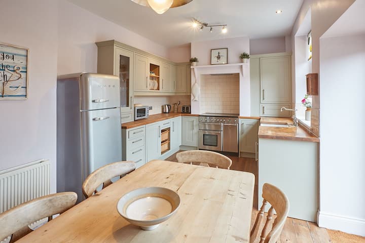 Pebble Cottage By Coast & Country Stays - Seahouses