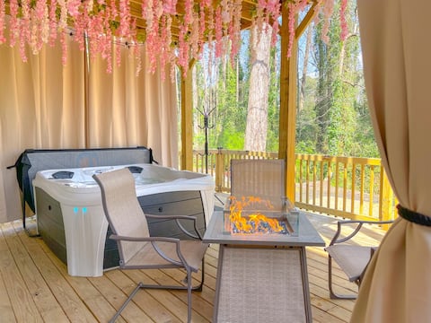 4Seasons Retreat | Hot Tub, Fire Pit & Game Room