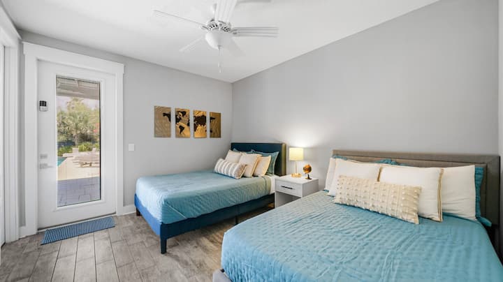 اثنين من كوينز