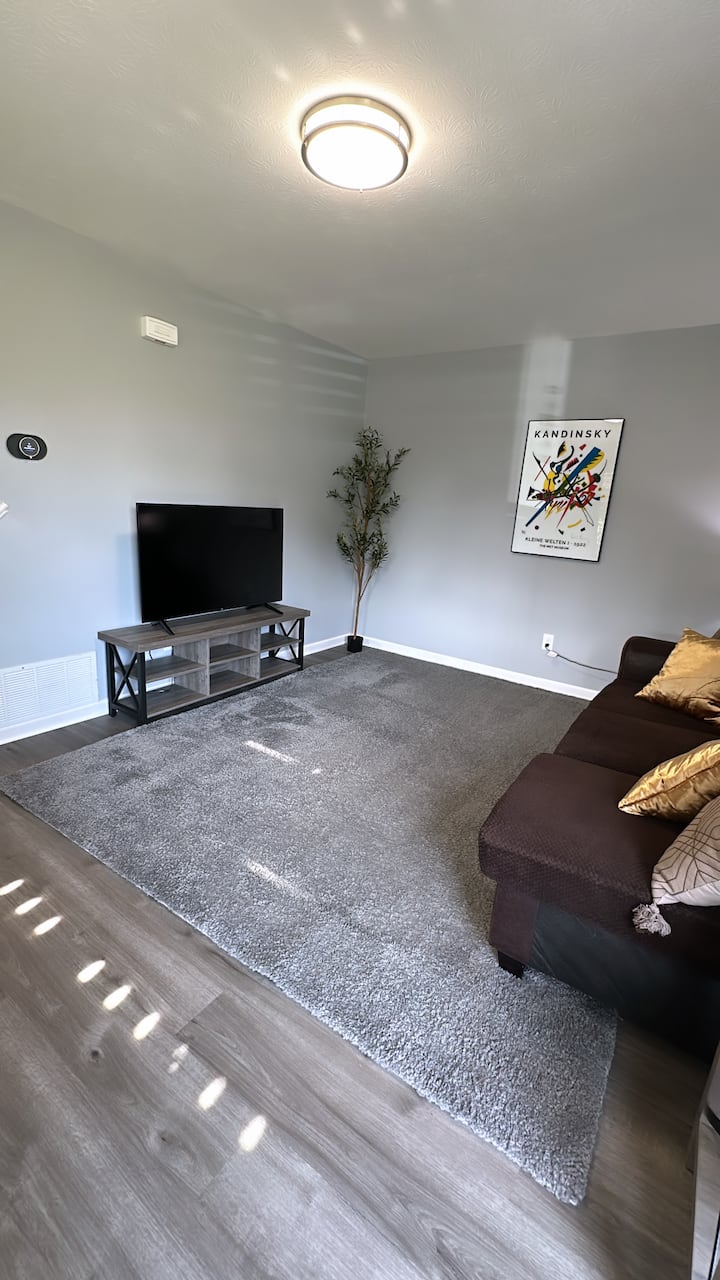 全新升级的电视房！