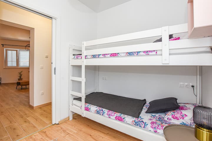 Dhoma e gjumit nr. 2, Sipërfaqja: 8 m²