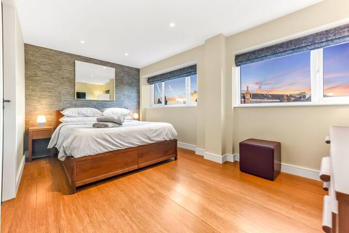 Covent Garden Penthouse – Large Terrace *Central* gallery image 4