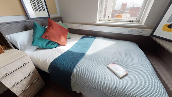 غرفة النوم الخاصة