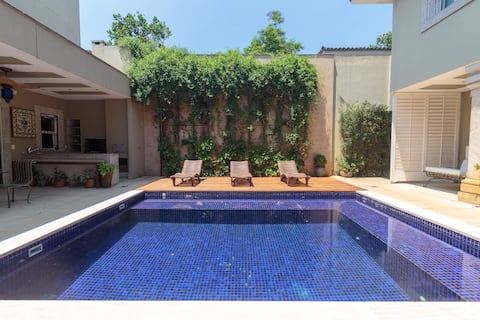 House with pool in Leblon (Jd Pernambuco)