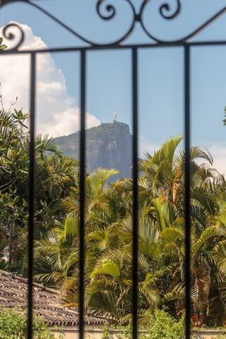 House with pool in Leblon (Jd Pernambuco) gallery image 5