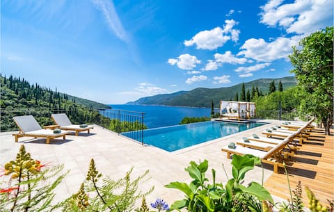 Nice home in Gruda with outdoor swimming pool