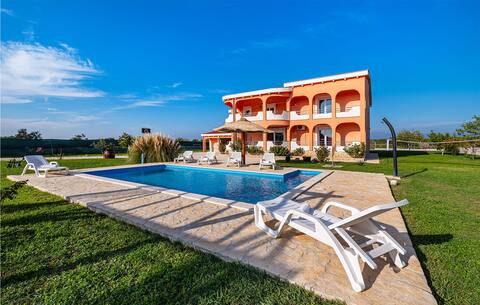 3 bedroom cozy home in Galovac