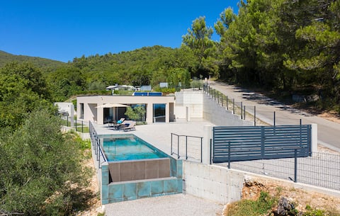 Nice home in Labin with WiFi