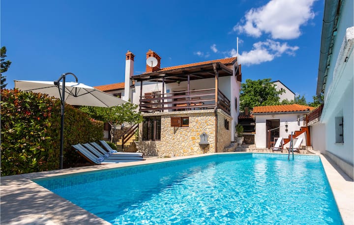 Awesome Home In Risika - Krk