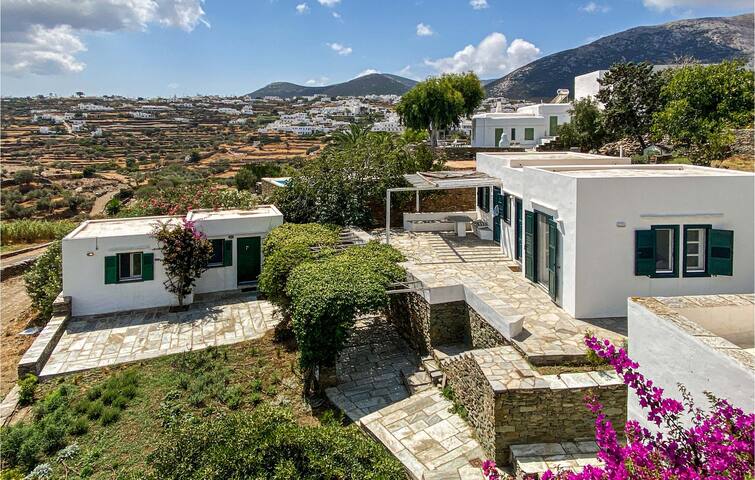 Lovely home in Sifnos with WiFi gallery image 2