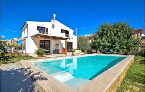 Gorgeous home in Trabia with WiFi