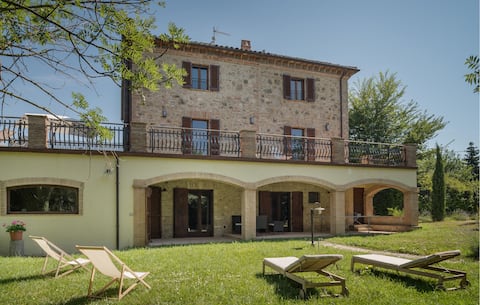 Cozy apartment in Avigliano Umbro