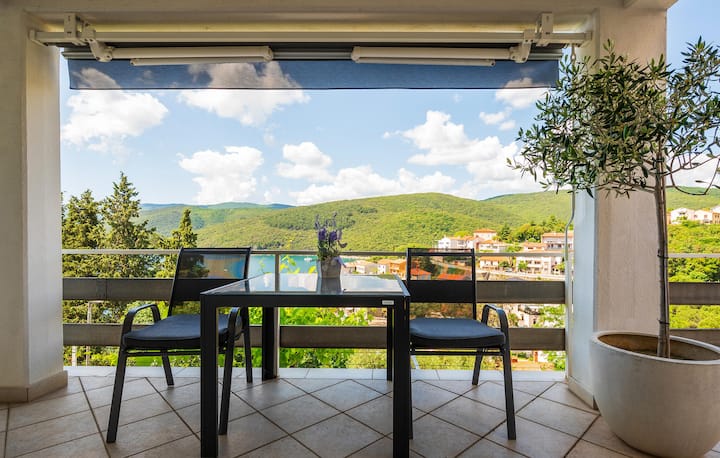 Awesome Apartment In Rabac With House Sea View - Rabac