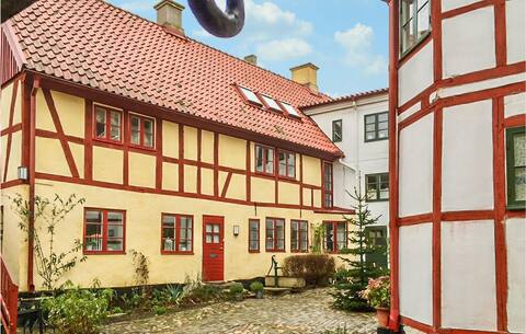 2 bedroom awesome apartment in Ystad
