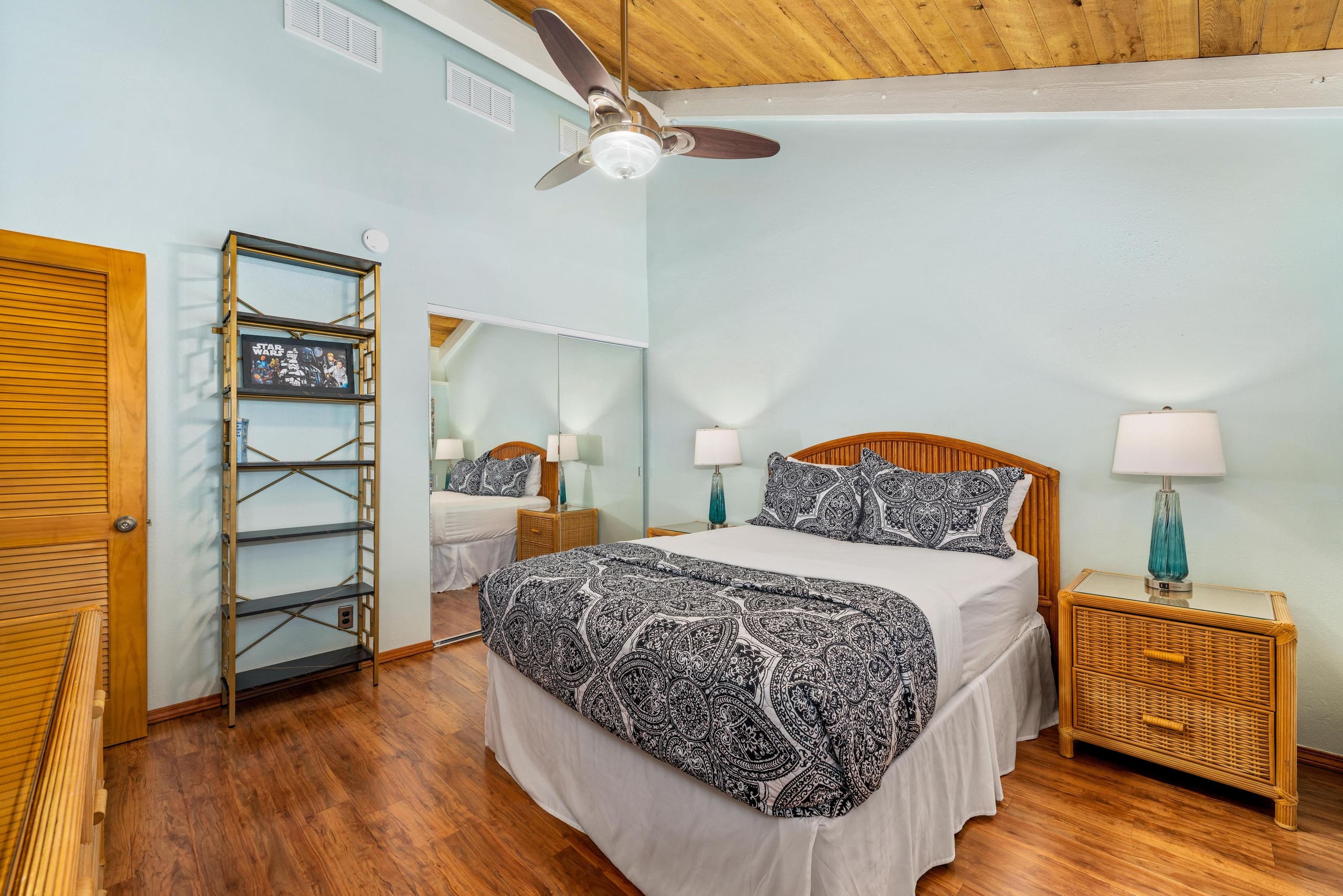 3BR villa w/ pool and golf course views - Photo 18