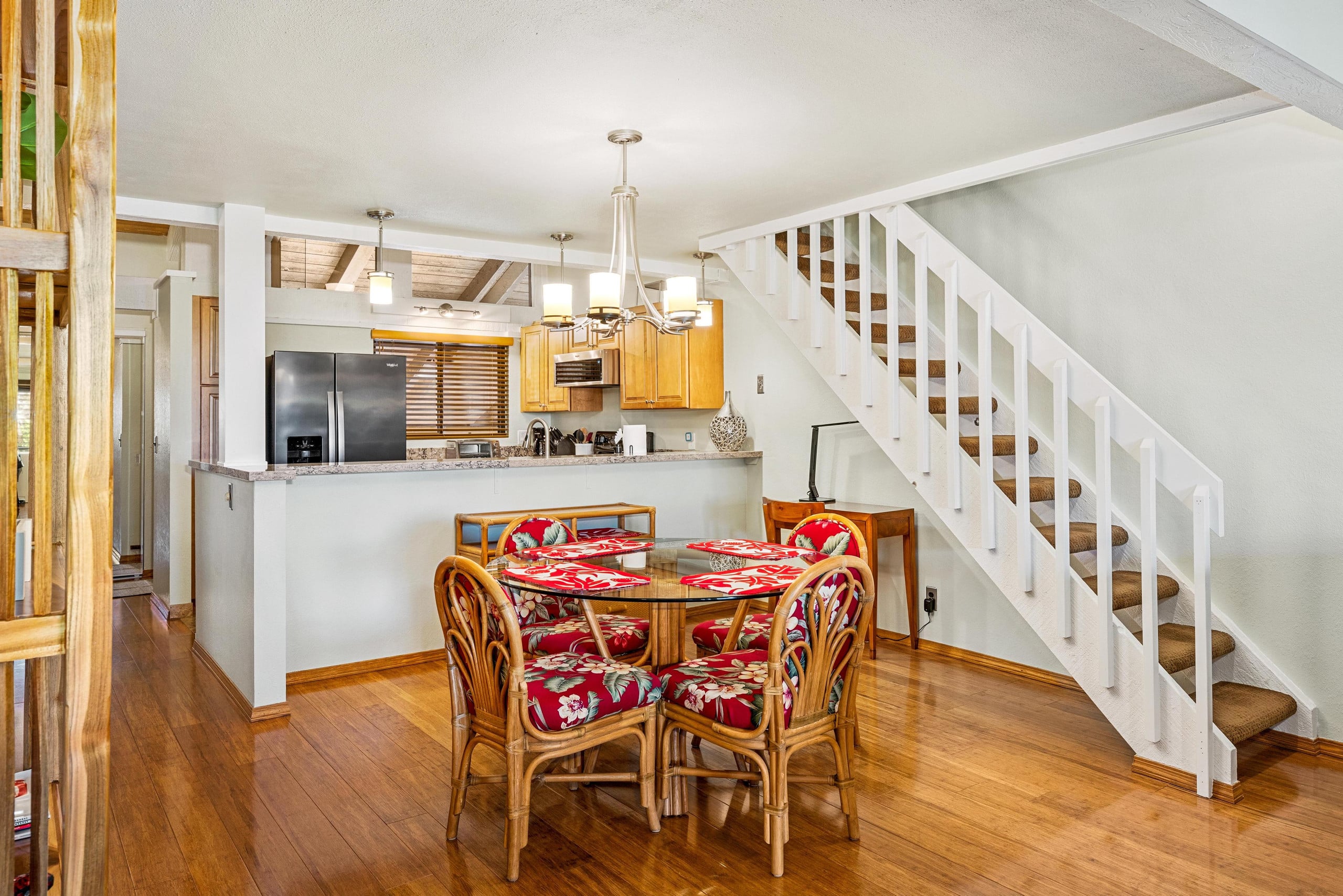 3BR villa w/ pool and golf course views - Photo 10