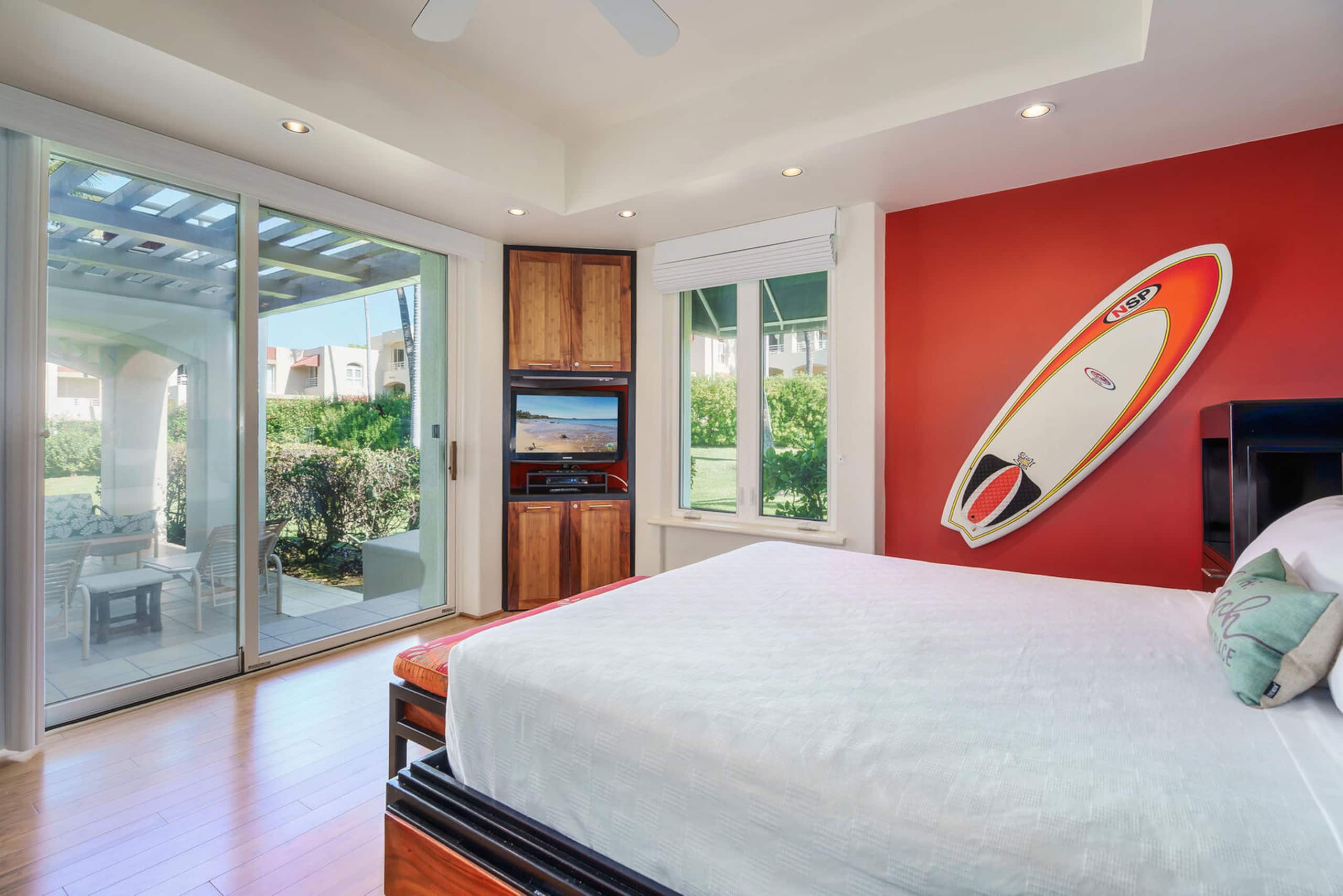 Condo in Kihei · ★5.0 · 1 bedroom · 2 beds · 2 baths - Image 12
