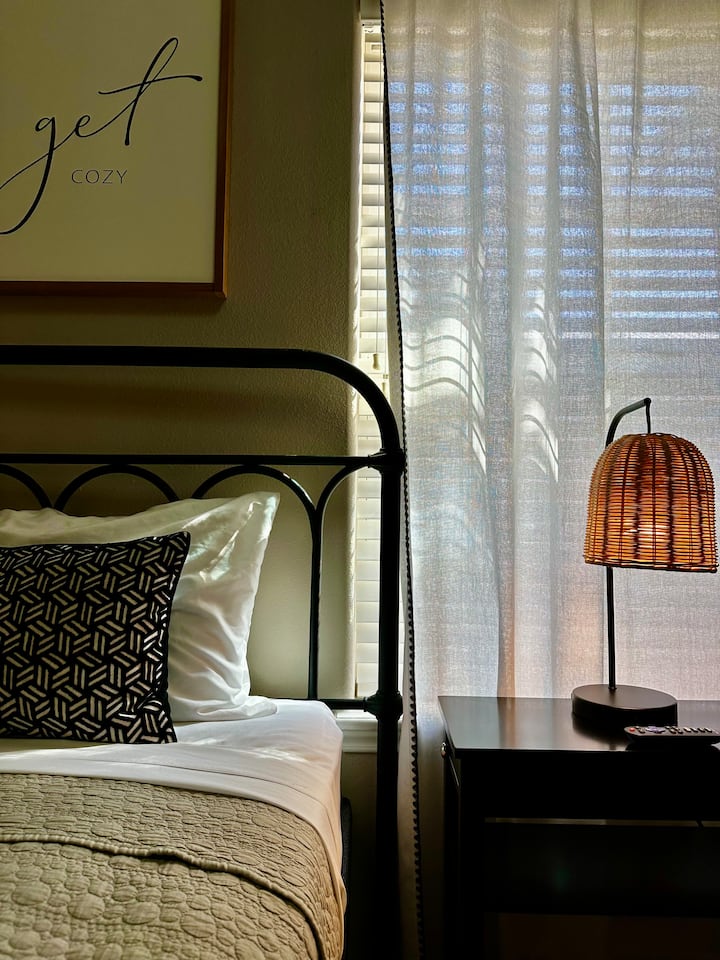 غرفة الضيوف - سريرين مزدوجين