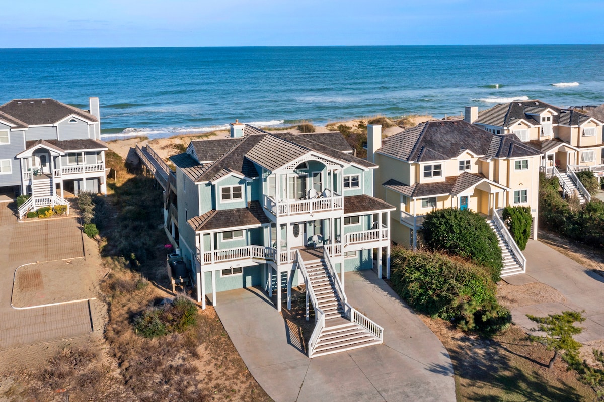Make A Wish: Oceanfront, Pool, Hot tub, Rec Room