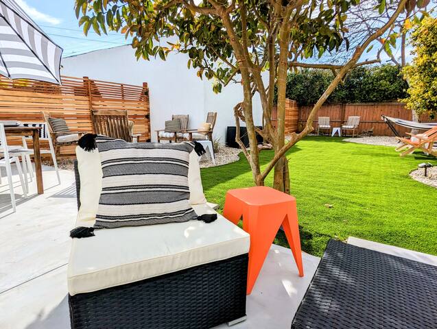 Favorite Family Vacation spot | Chic LA Retreat