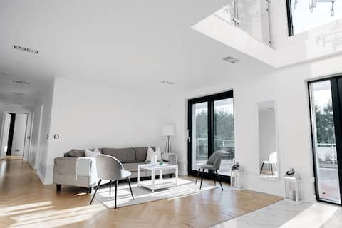 Beautiful newly renovated villa with ocean view