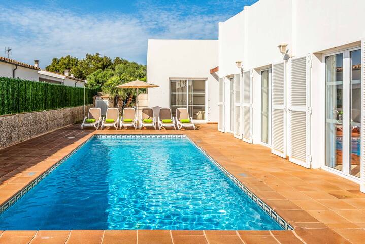 Villa Elena gallery image 2