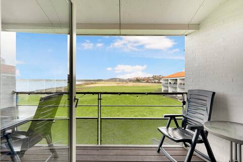 Beautiful apartment in the first row with a view.