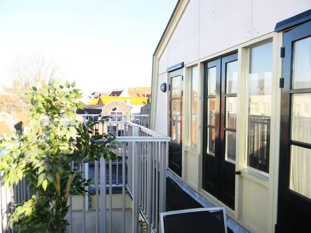 AmsterdamGrand Penthouse Central gallery image 3