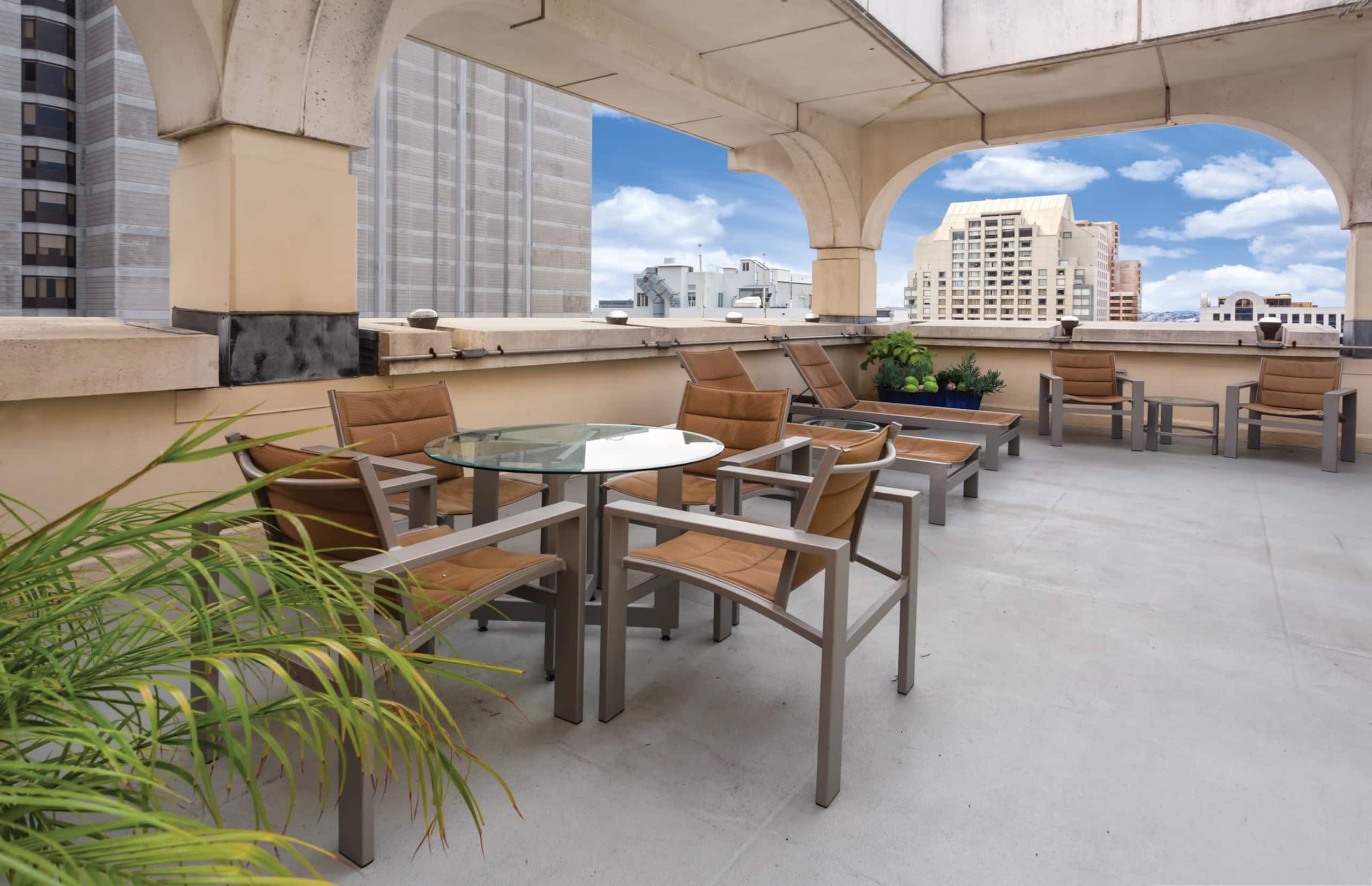 Condo in San Francisco · ★4.85 · Studio · 2 beds · 1 bath - Image 13