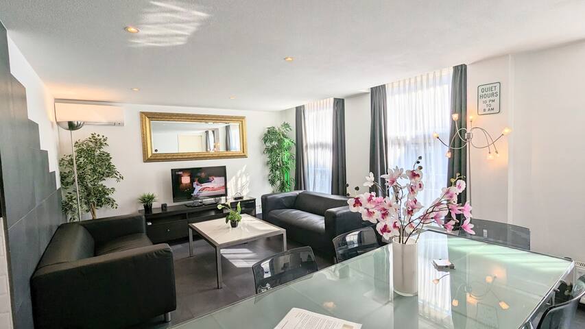 HotSpot 2 Bedroom with balcony gallery image 4