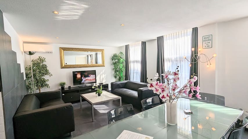 HotSpot 2 Bedroom with balcony