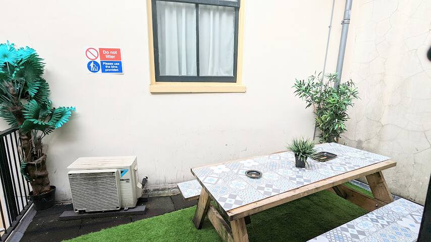 Dutch Double XL Apartment gallery image 5