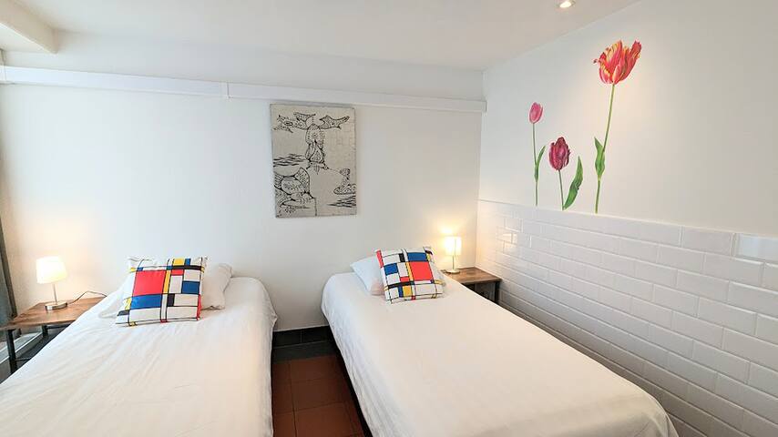 Dutch Double XL Apartment gallery image 4