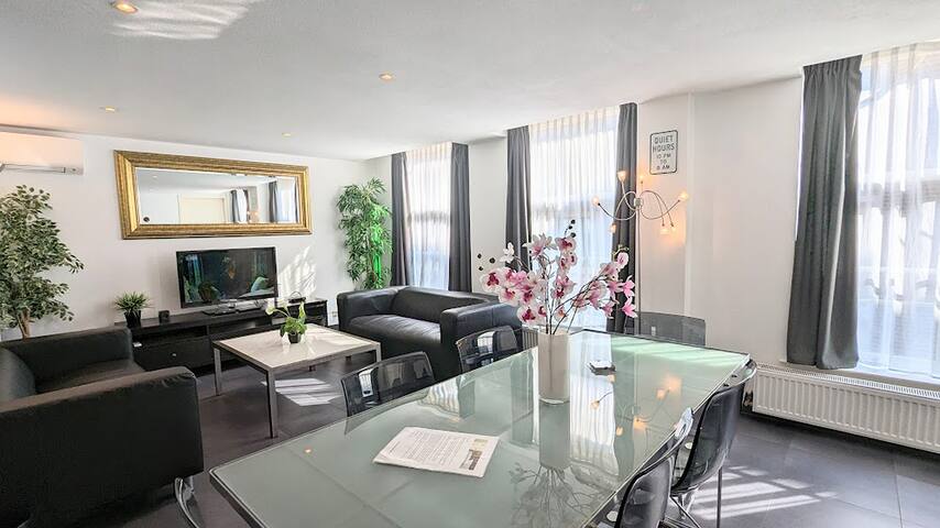 HotSpot 2 Bedroom with balcony gallery image 5