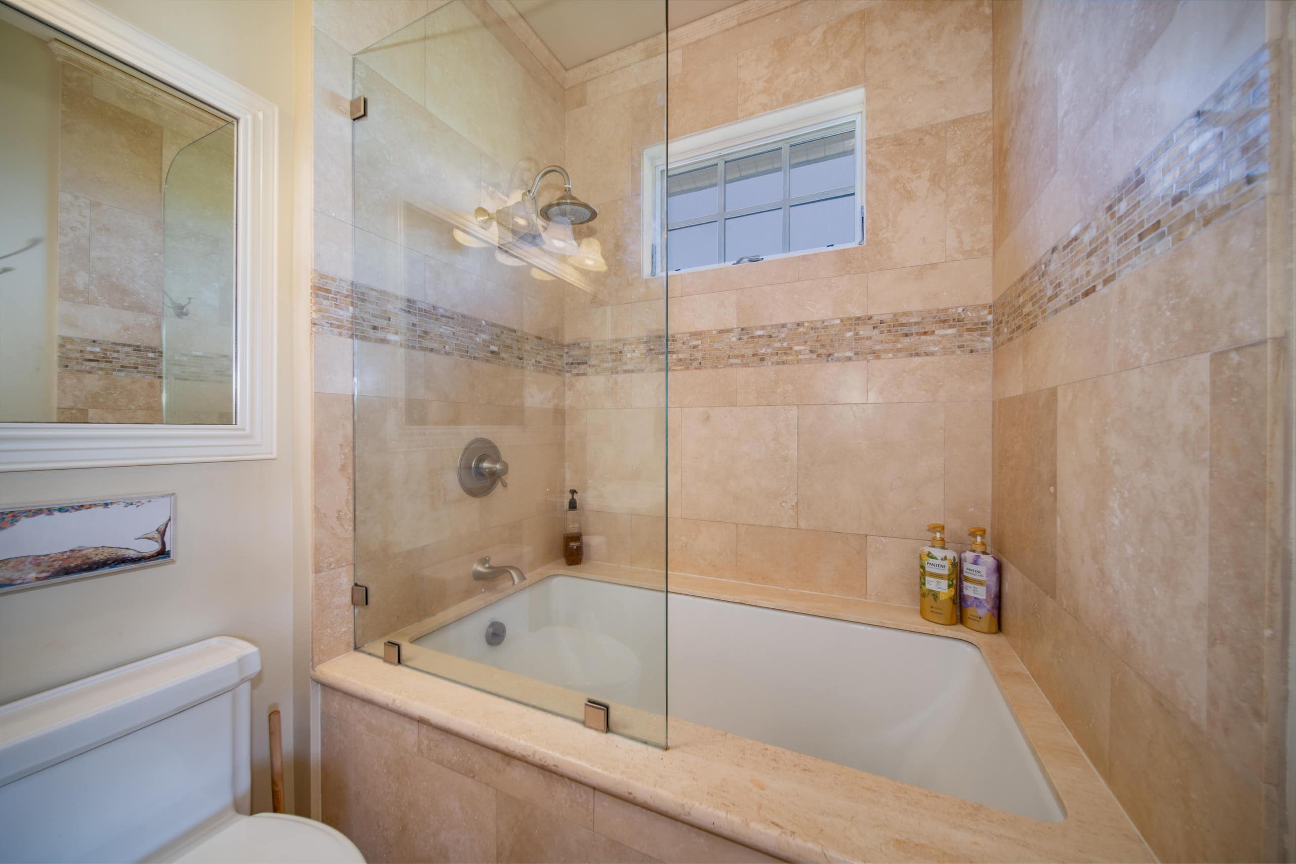 Home in Lahaina · ★5.0 · 4 bedrooms · 4 beds · 3.5 baths - Image 32