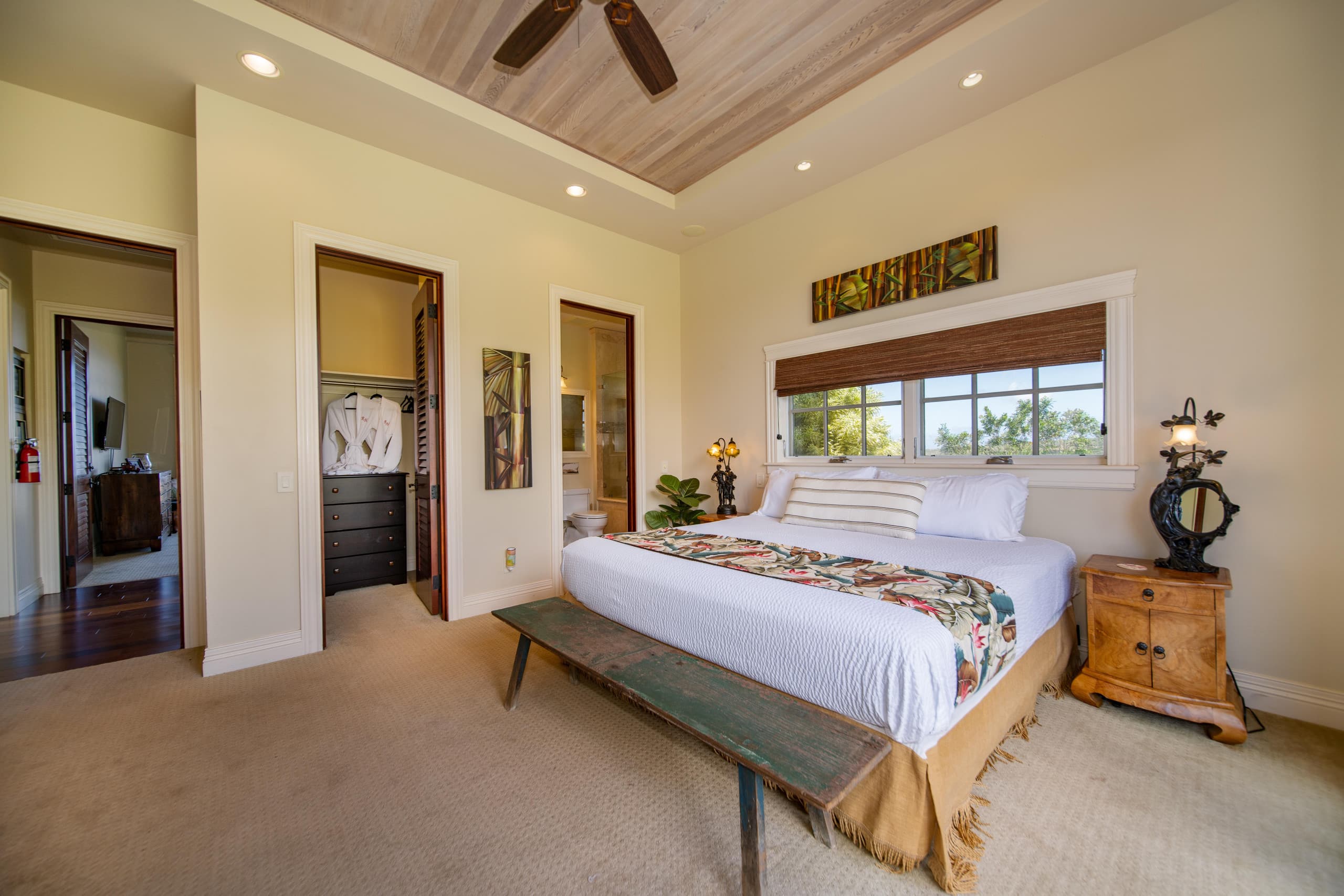 Home in Lahaina · ★5.0 · 4 bedrooms · 4 beds · 3.5 baths - Image 31