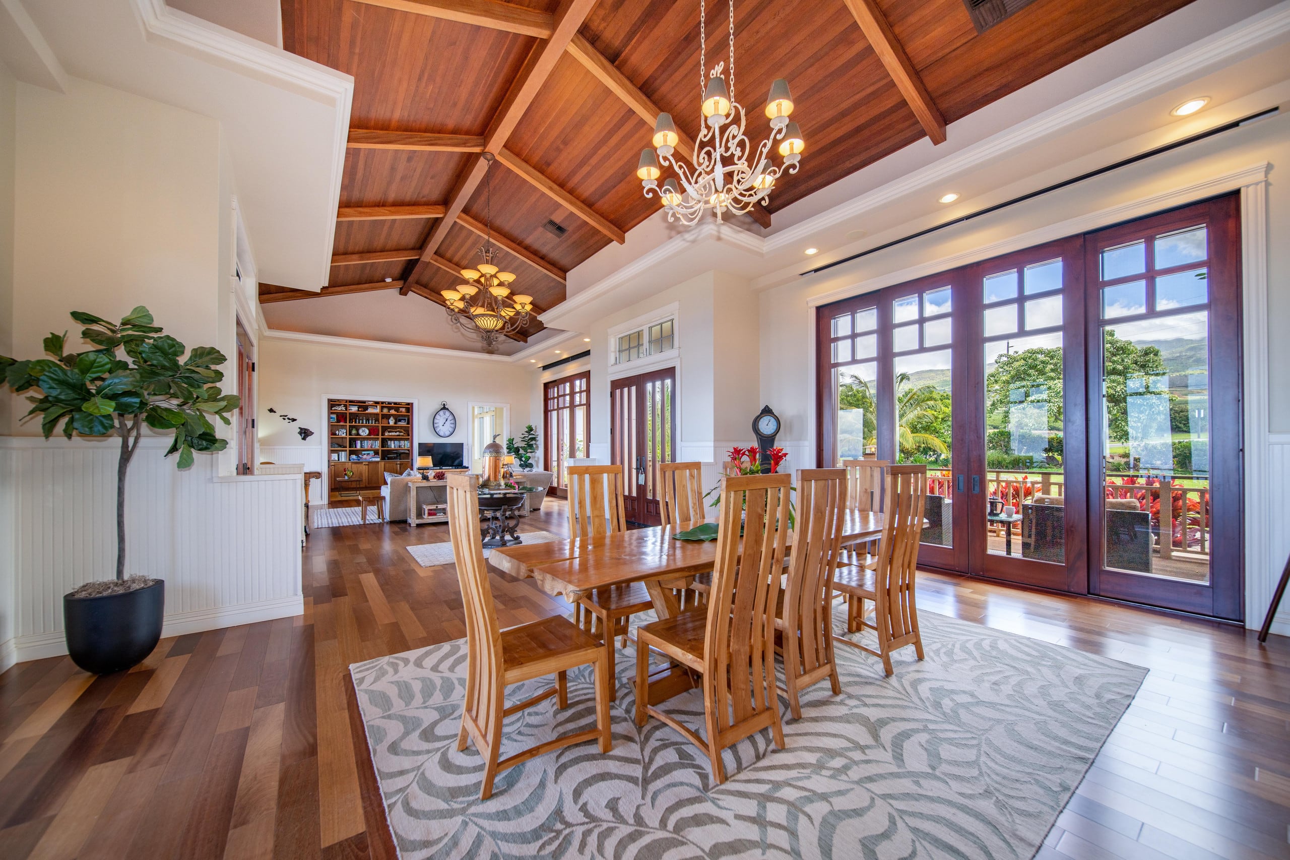 Home in Lahaina · ★5.0 · 4 bedrooms · 4 beds · 3.5 baths - Image 20