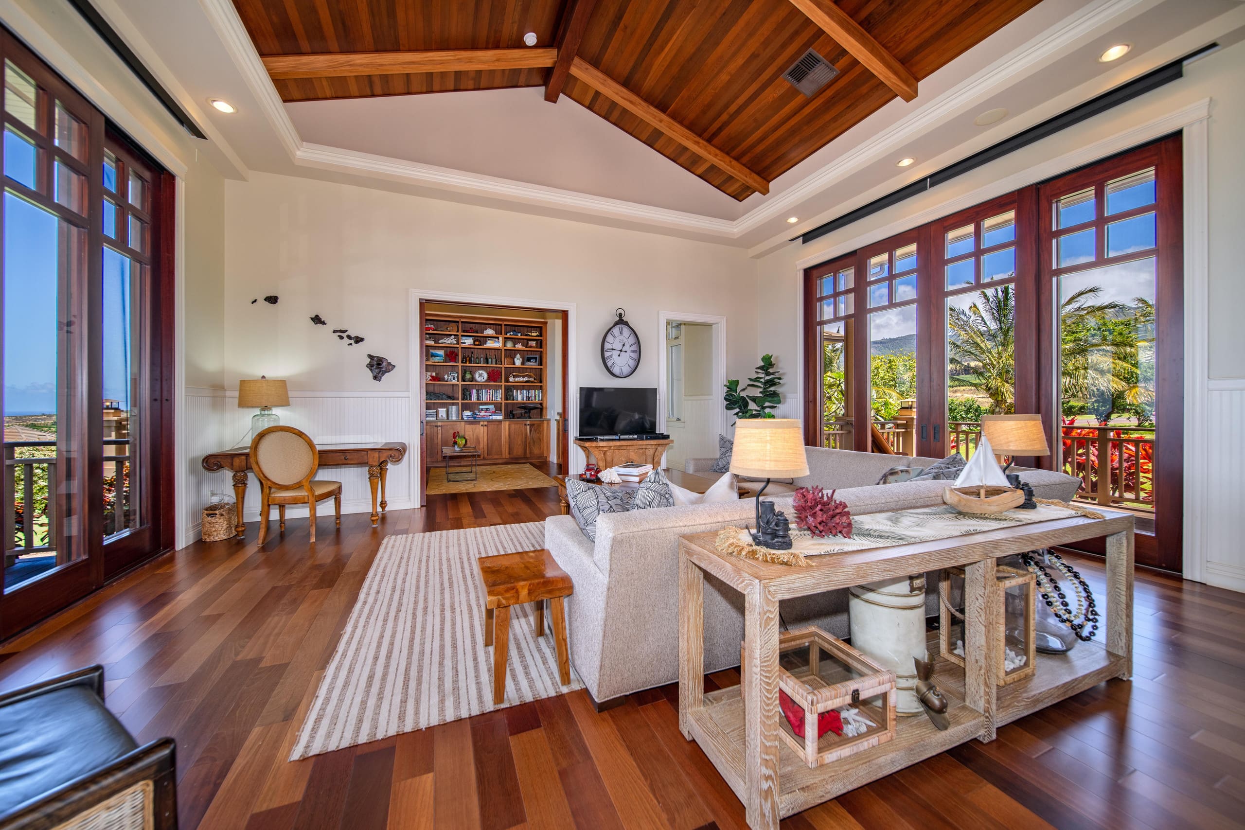 Home in Lahaina · ★5.0 · 4 bedrooms · 4 beds · 3.5 baths - Image 5