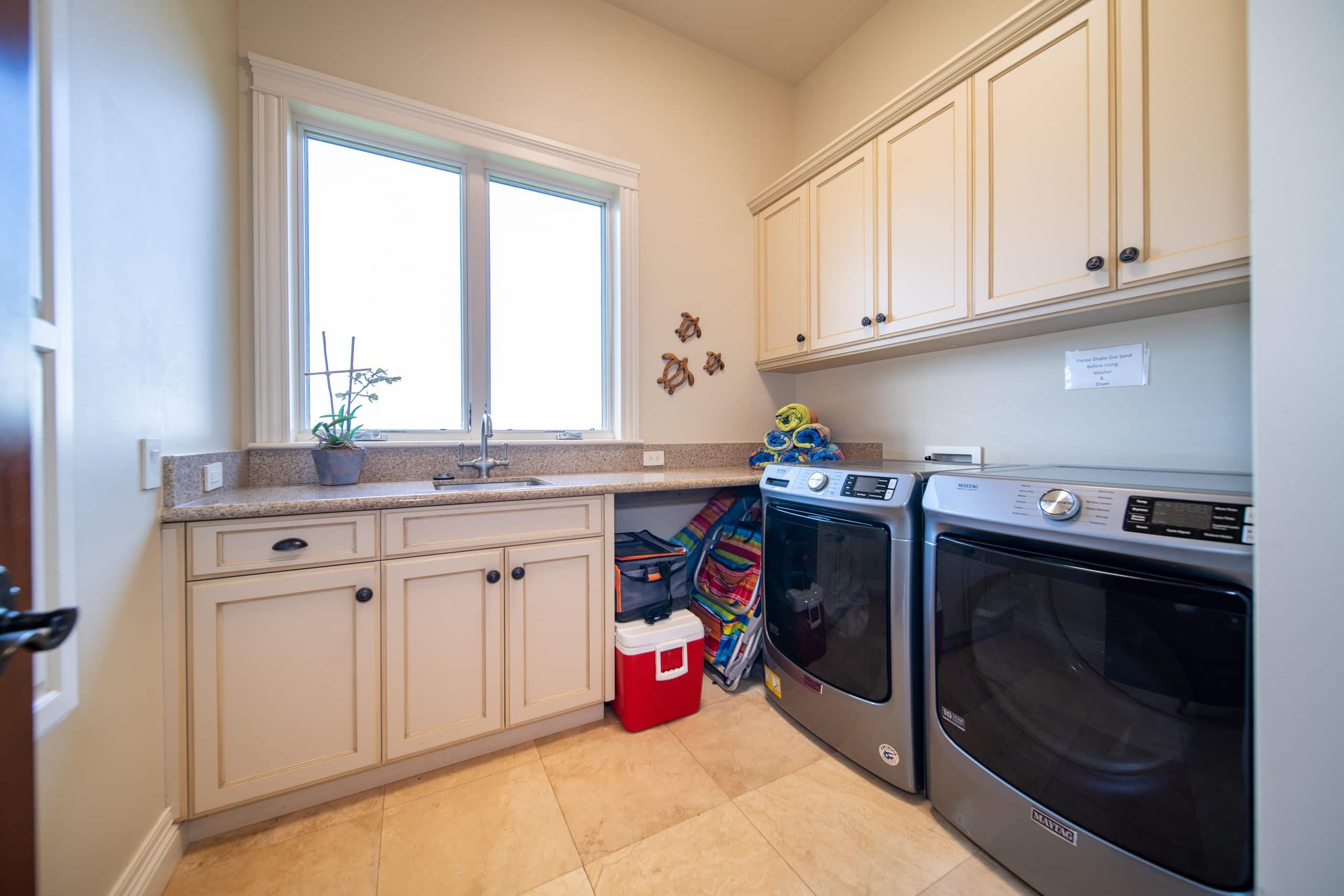 Home in Lahaina · ★5.0 · 4 bedrooms · 4 beds · 3.5 baths - Image 33