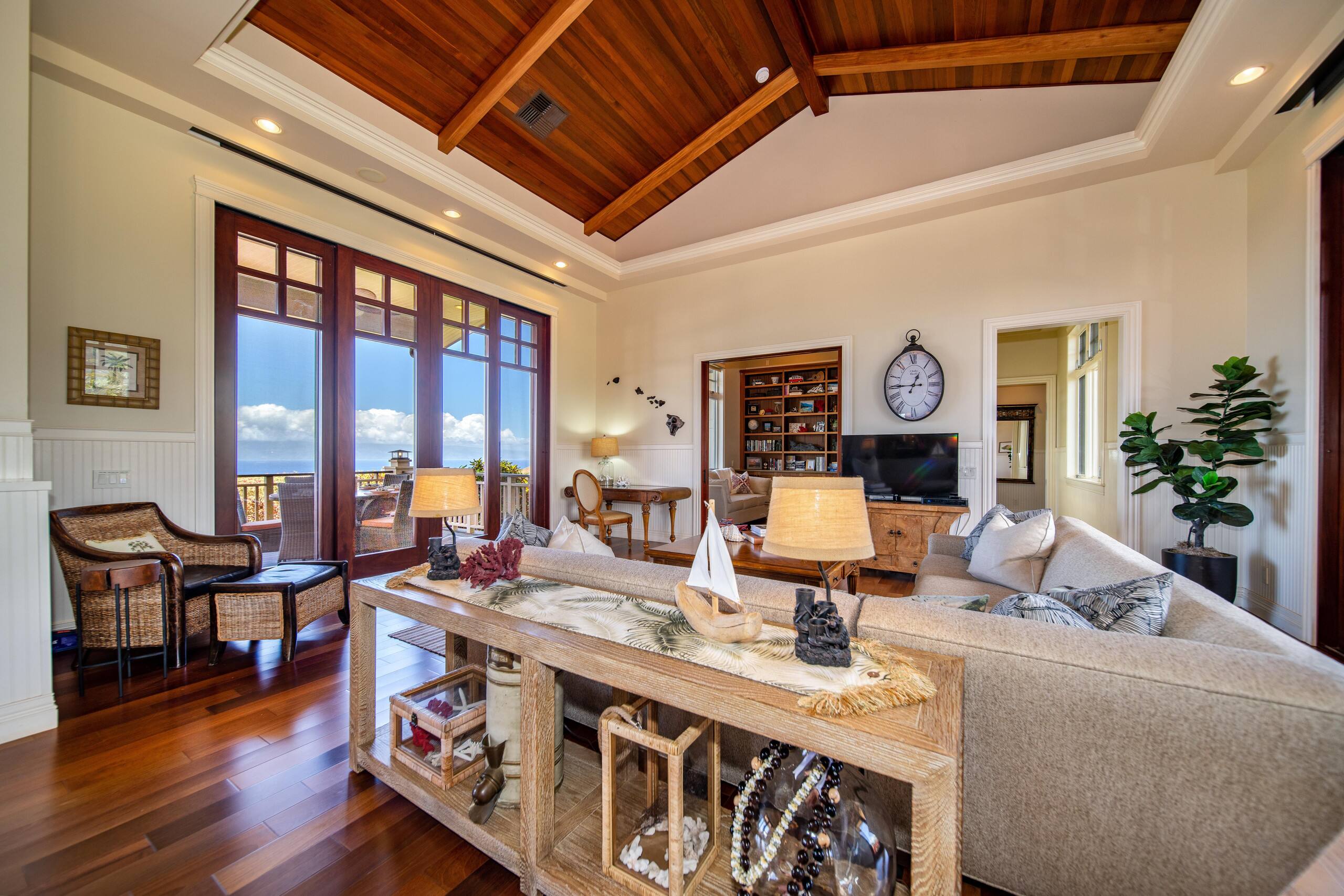 Home in Lahaina · ★5.0 · 4 bedrooms · 4 beds · 3.5 baths - Image 17